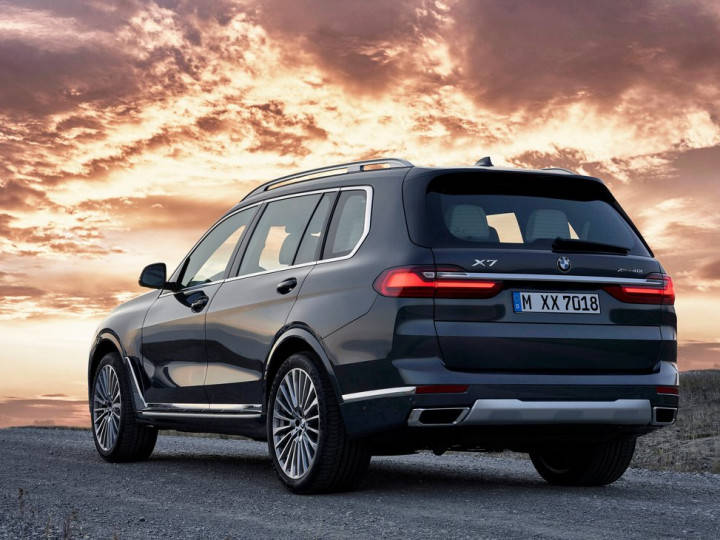 ZW-BMW-X7-Rear-2