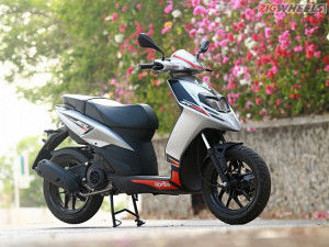 aprilia 125 on road price