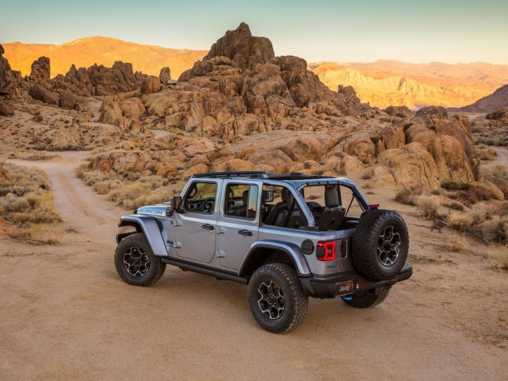 2021 Jeep Wrangler 4xe Plug-in Hybrid Variant Unveiled; India Launch A  Possibility - ZigWheels