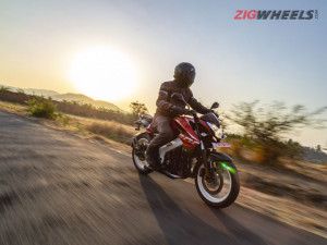 Bajaj Pulsar Ns0 Price 21 May Offers Images Mileage Reviews