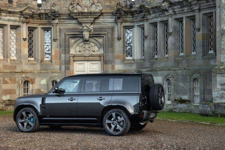 ZW-Land-Rover-Defender