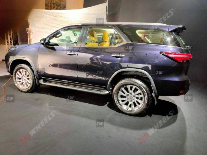 ZW-Fortuner-Legender-Comparo-2