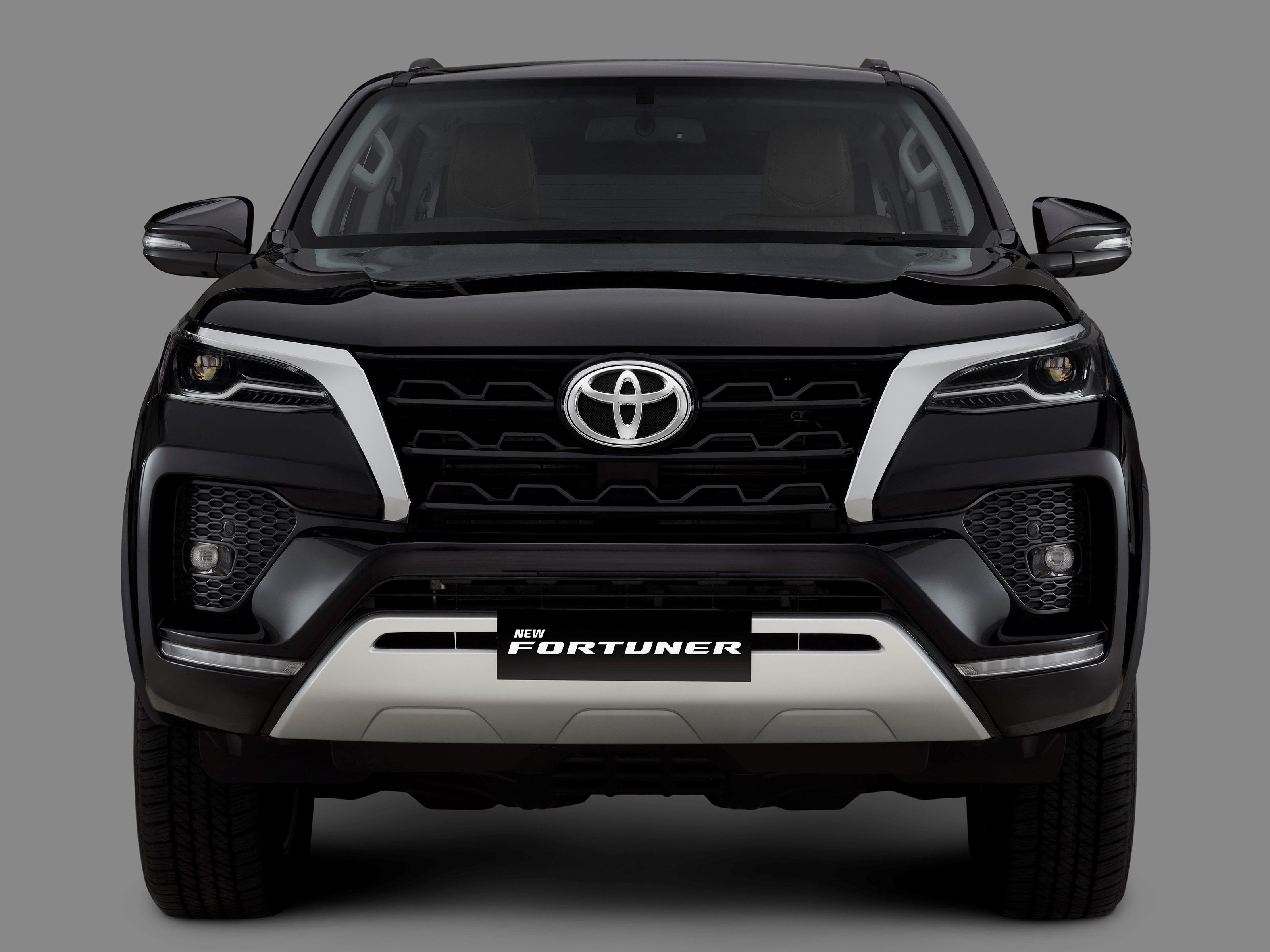 21 Toyota Fortuner S First Batch Of Deliveries Underway In Select Cities Zigwheels