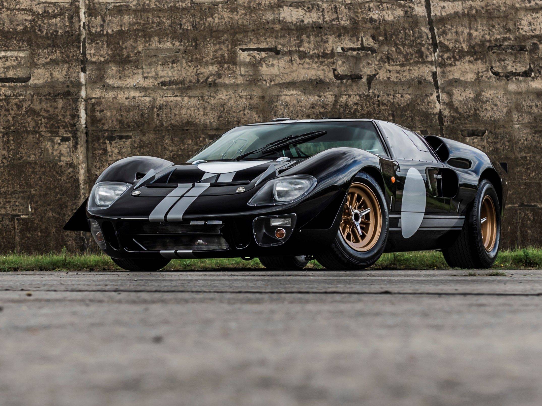 Iconic Ford GT40 Gets An Electric Makeover From Everatti And ...