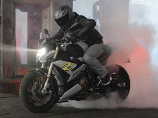 BMW S 1000 R India Launch Confirmed