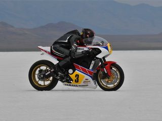Yamaha XSR155 Cafe Racer And Tracker Kits Launched - ZigWheels
