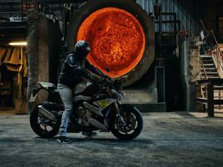 BMW’s S 1000 R Is Here To Give The Ducati Streetfighter V4 And The Triumph Speed Triple 1200 RS A Run For Their Money BMW’s S 1000 R Is Here To Give The Ducati Streetfighter V4 And The Triumph Speed Triple 1200 RS A Run For Their Money