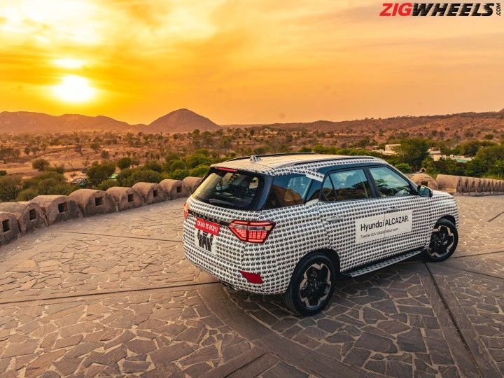 Hyundai Alcazar Variants And Colour Options Leaked - Vimarsana News