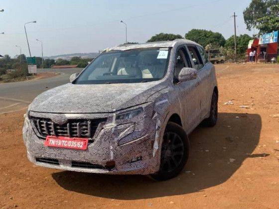 21 Mahindra Xuv500 Interior Seen Without Camo Expected To Be Unveiled Soon Zigwheels