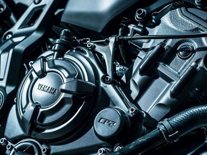 New Yamaha R7 Revealed via Leaked Images, Global Debut Next Week