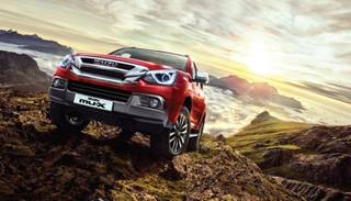 Isuzu mu-X SUV Returns With A New Heart