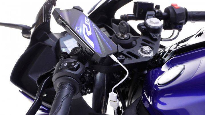 yamaha r15 v2 battery charger price