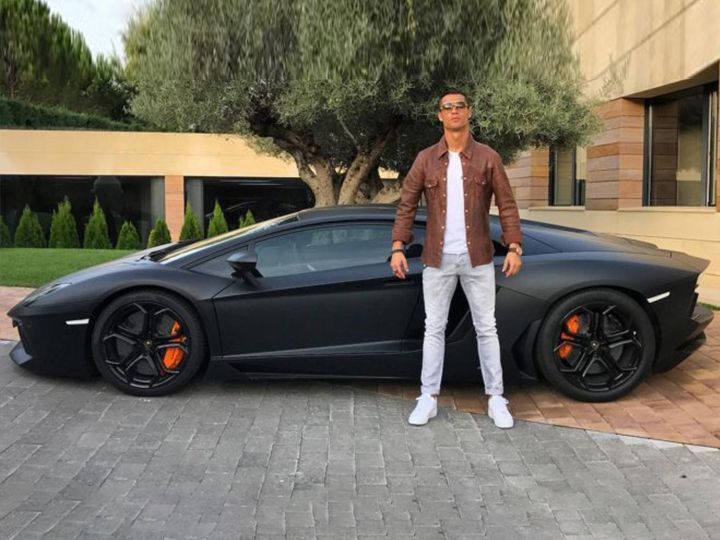 ronaldo bugatti chiron