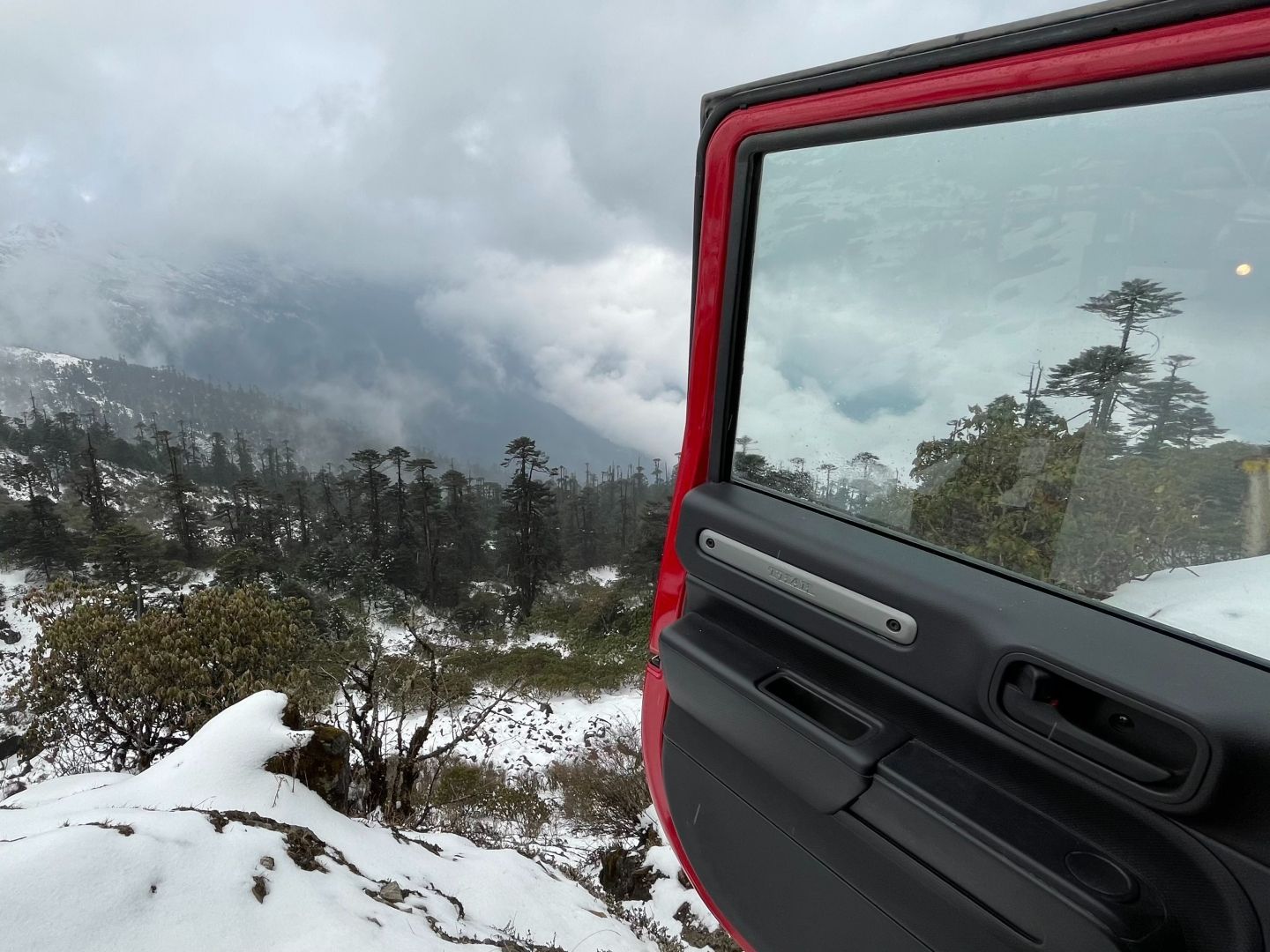 Exploring The Land Of Dawn-lit Peaks In A 4x4 - Vimarsana News