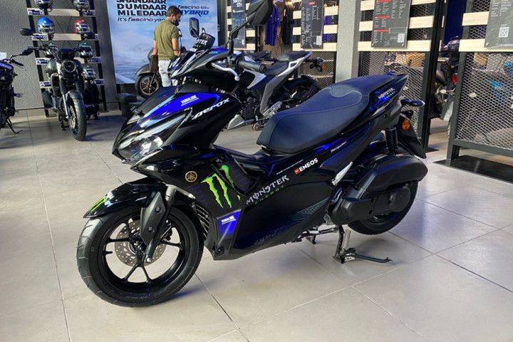 Yamaha Aerox 155 Motogp Edition Image Gallery Zigwheels