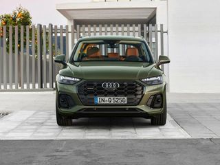 EXCLUSIVE: Facelifted Audi Q5 Variant-wise Features And Colours Revealed