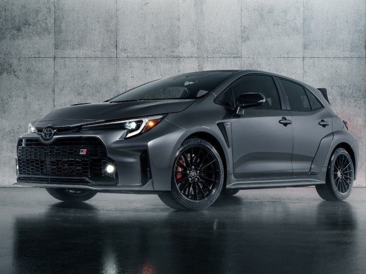TOYOTA GAZOO Racing GR COROLLA 1/30スケール Toyota GR Corolla Hot Hatch Unveiled - ZigWheels