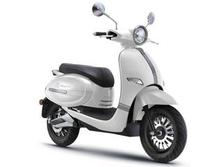 This E-scooter Has The Power To Rival Yamaha’s Aerox 155