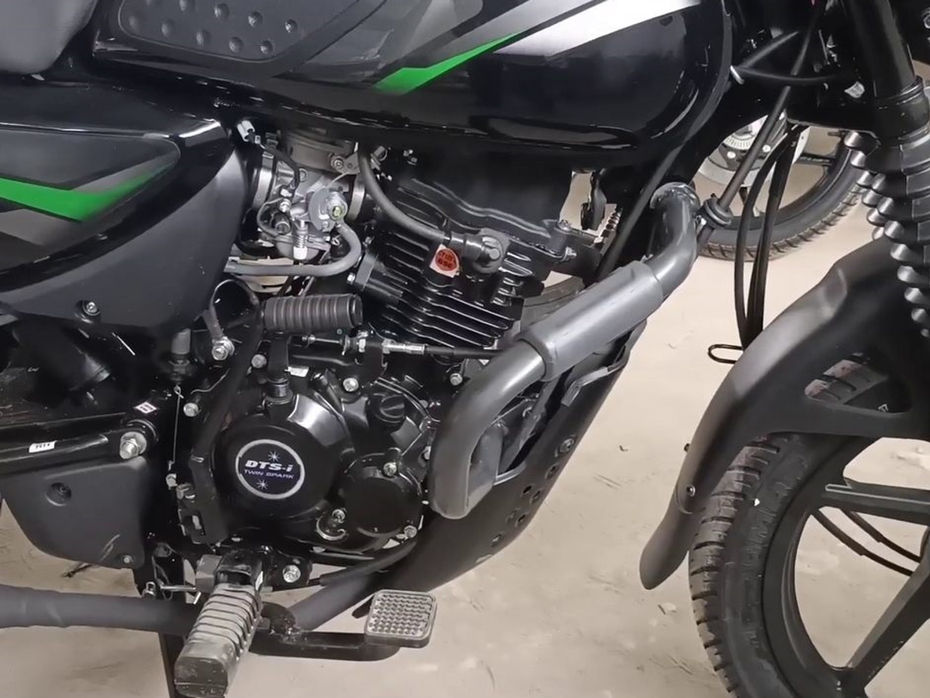 Bajaj CT 125X Spotted Undisguised At A Dealership