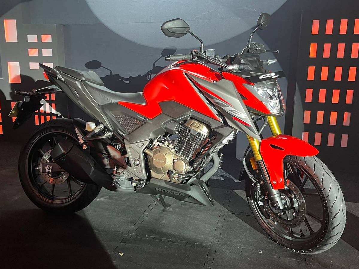 BREAKING Honda CB300F Launched At Rs 2 28 900 ZigWheels