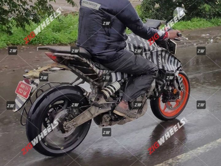 EXCLUSIVE: 2023 KTM Duke 200 Spotted On Test In India - ZigWheels