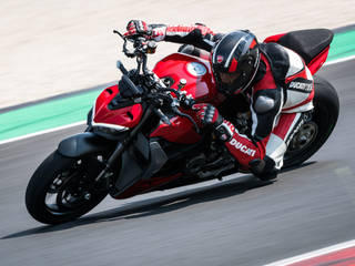 Ducati Streetfighter V2 Launched In India: Lunacy Made More Accessible Ducati Streetfighter V2 Launched In India: Lunacy Made More Accessible