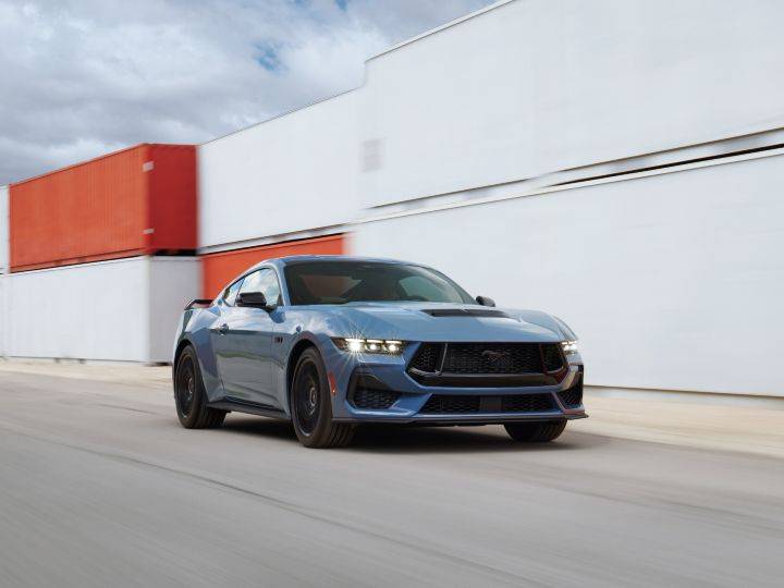 New Generation Ford Mustang Specifications Revealed - ZigWheels