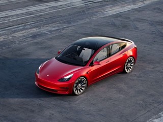 Tesla Model 3 Launch Price Likely To Be High As Elon Musk Resolves Issues With Indian Government Tesla Model 3 Launch Price Likely To Be High As Elon Musk Resolves Issues With Indian Government