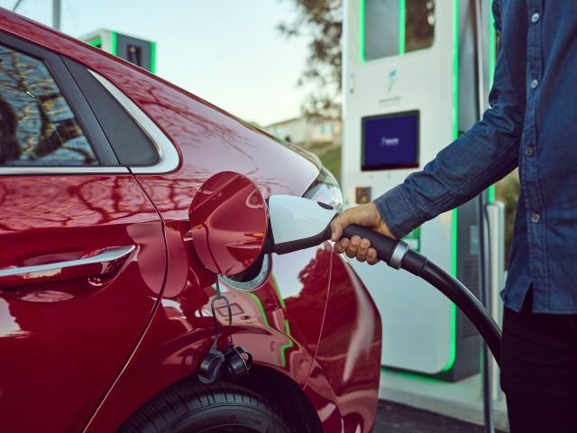 Tips To Help You Get The Best Range From Your EV During City and Highway Driving - Vimarsana News