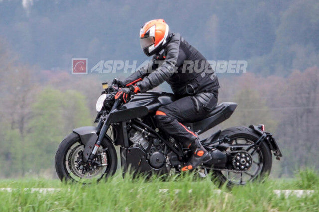 Husqvarna Bikes Price in India 