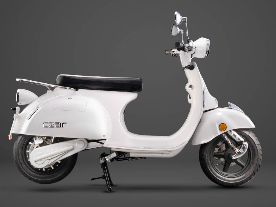 EVeium Launches 3 New Electric Scooters In India EVeium Launches 3 New Electric Scooters In India