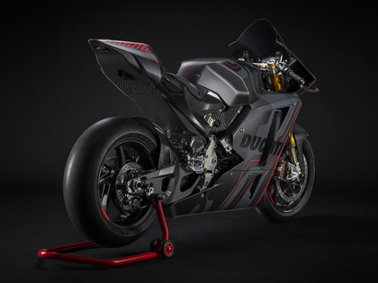 マッチ Motorsport Auto - The Z Store - Factory Fender Emblem