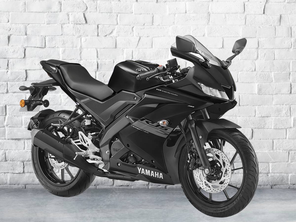 Black yamaha shop r15 v3