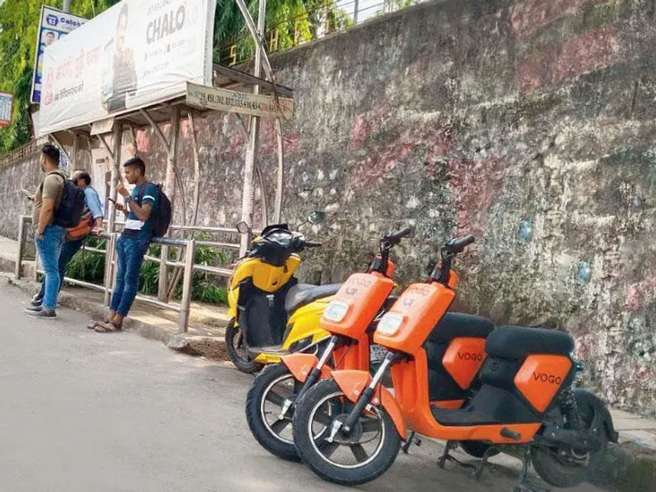 BEST Launches Electric Scooter Service In Mumbai