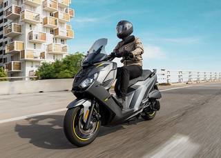 This French Maxi-scooter Is A Perfect Rival To The Yamaha Aerox 155