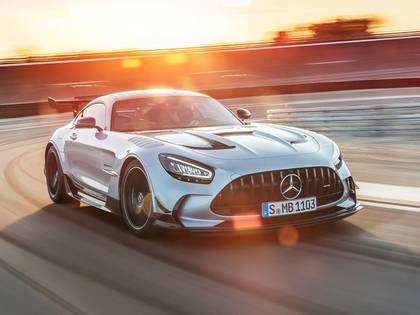 Mercedes-AMG GT2 Unveiled As Track-only Race Car For Customer Racing -  ZigWheels