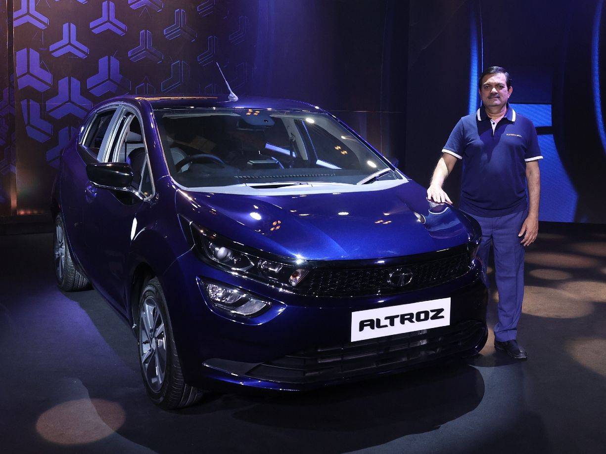 Tata Altroz DCT Automatic Launched At Rs 8 1 Lakh Rivals Toyota Glanza   1582844138 Zw Tata Altroz Dct Launch 1 