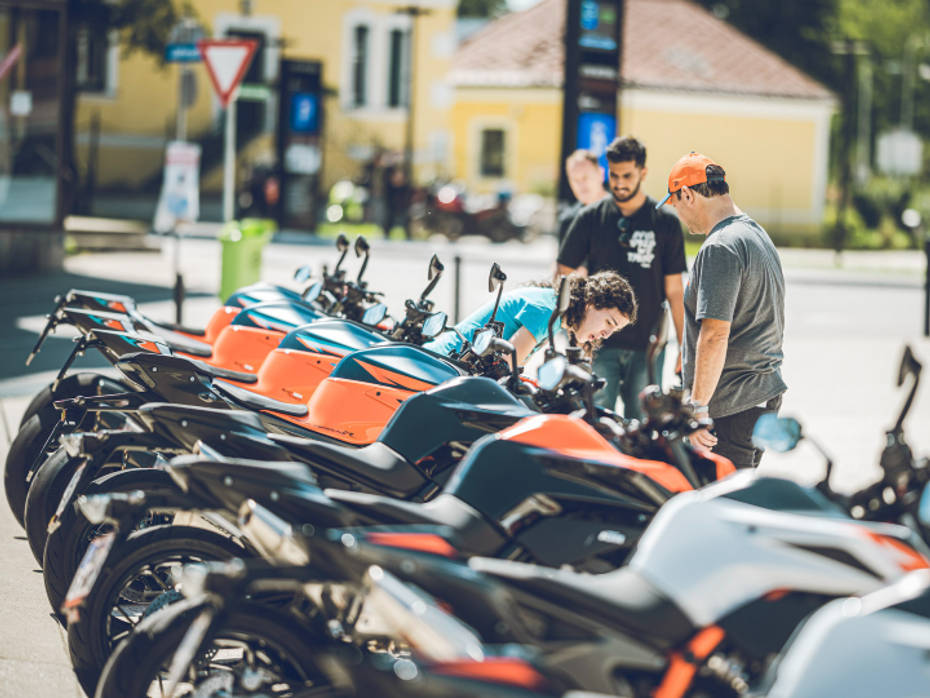 Duke Lineup - KTM UDR Duke Lineup - KTM UDR