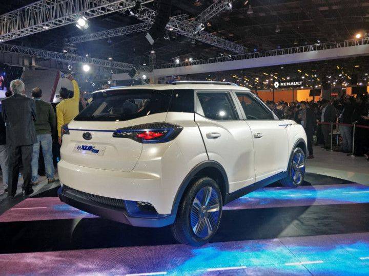 ZW-Mahindra-XUV400-ELectric