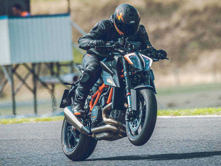 Ktm 1290 Superduke R 1290 Superduke Rr - Road And Track Test Review -  Zigwheels