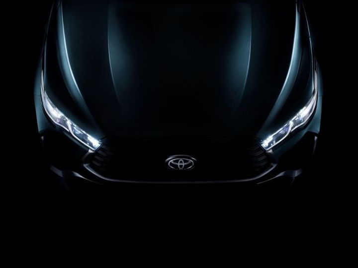 Toyota Innova Hycross To Make Global Premiere On November 21 ...