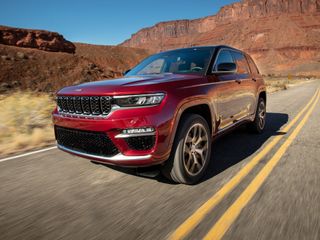 5 Things That Make Us Want The Jeep Grand Cherokee Badly