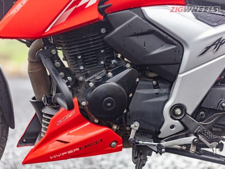 TVS Apache RTR 160 2V vs 4V Differences Explained ZigWheels