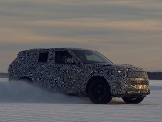 New Range Rover Sport SUV’s Special SV Variant To Debut On This Date