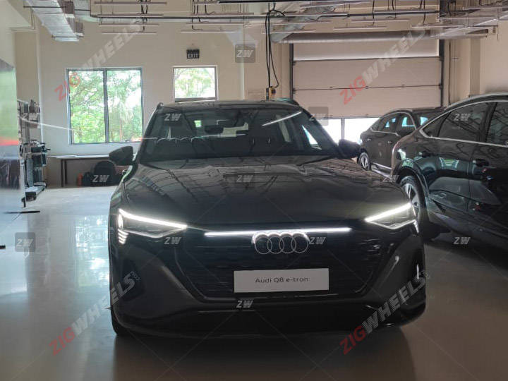 Audi e deals tron screen protector