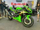 BREAKING: 2024 Kawasaki Ninja ZX-6R Unveiled In India BREAKING: 2024 Kawasaki Ninja ZX-6R Unveiled In India