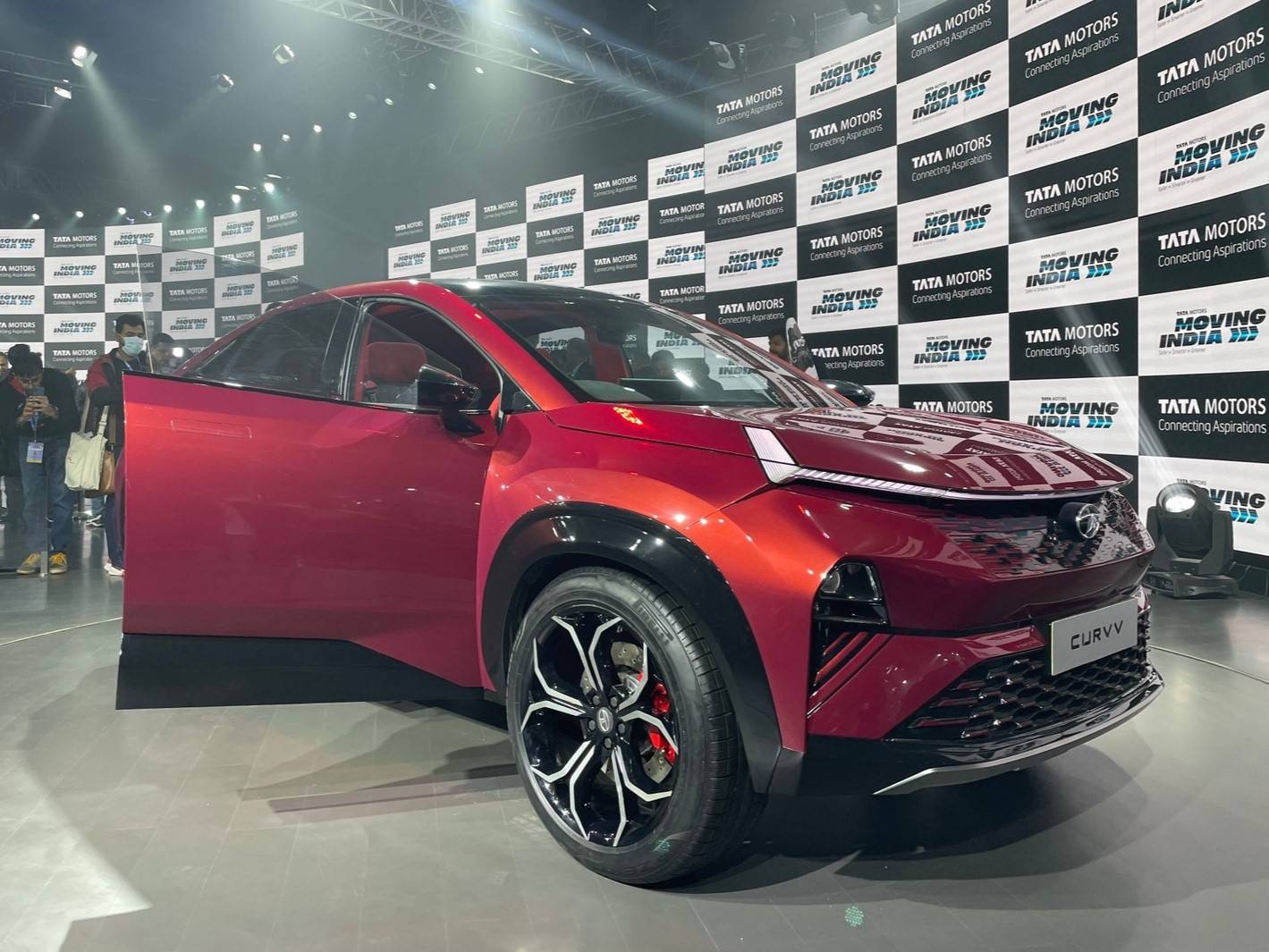 Tata Curvv ICE Concept SUV Showcased At Auto Expo 2023, Launch By 2024 ...