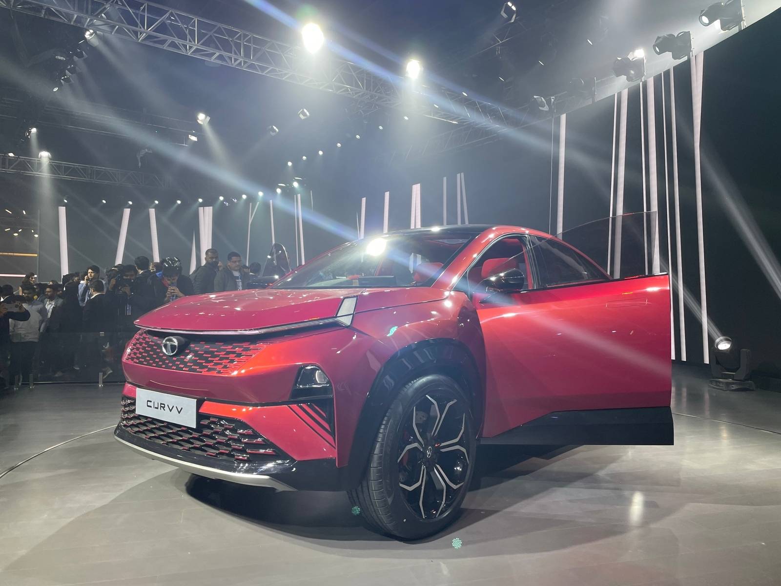 Tata Curvv ICE Concept SUV Showcased At Auto Expo 2023, Launch By 2024 ...