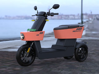 This Leaning Electric Trike Has 150km Range & 60-Litre Boot Space!