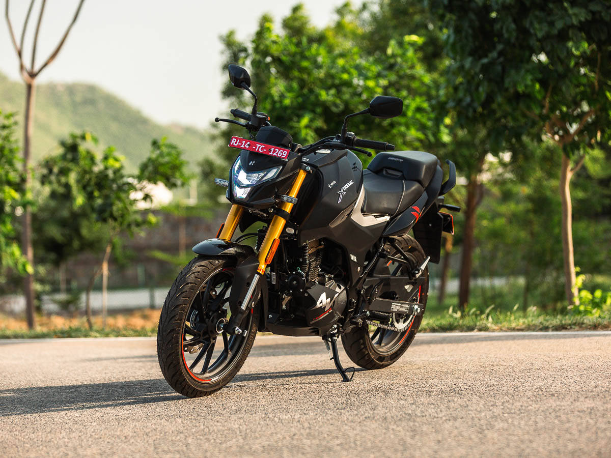 Hero xtreme 160r discount price and mileage